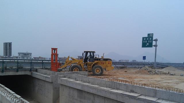 橋頭跳車(chē)